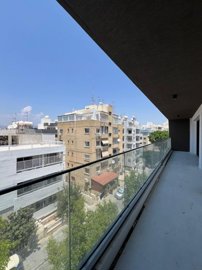 989f48ea-9d41-474c-a5ec-b3e79b8df3de