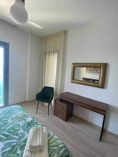 Image No.23-3 Bed Apartment for sale