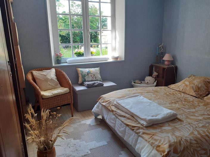 Image No.14-4 Bed Farmhouse for sale