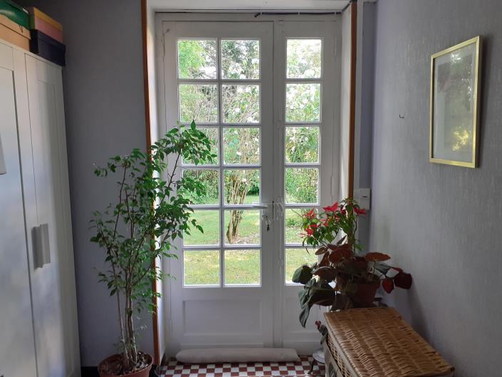 Image No.12-4 Bed Farmhouse for sale