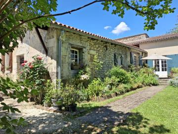 1 - Sauveterre-de-Guyenne, Farmhouse