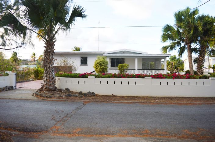 Image No.1-3 Bed Property for sale