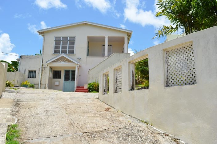 Image No.1-4 Bed Property for sale