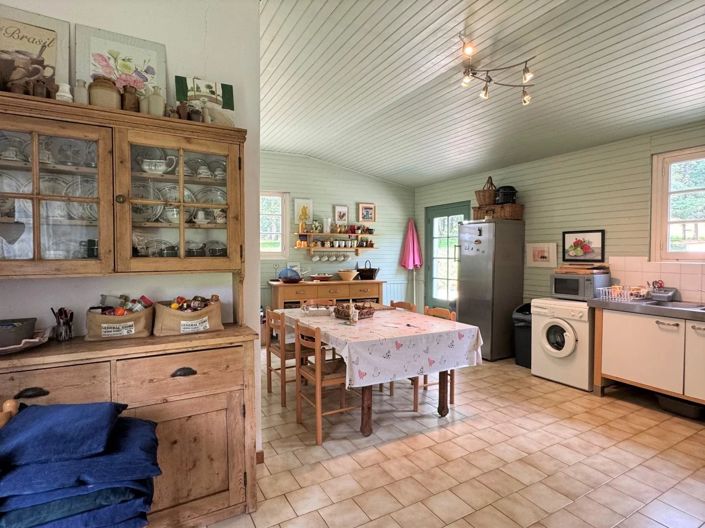 Image No.18-4 Bed House for sale