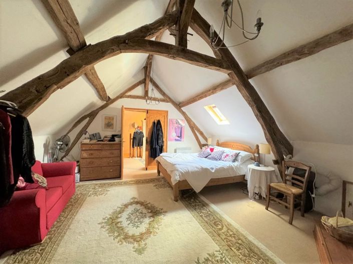 Image No.22-4 Bed House for sale