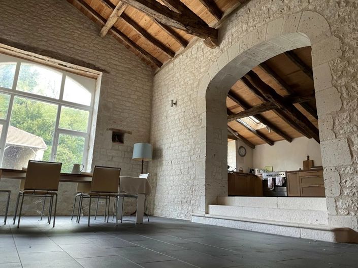 Image No.11-9 Bed House for sale