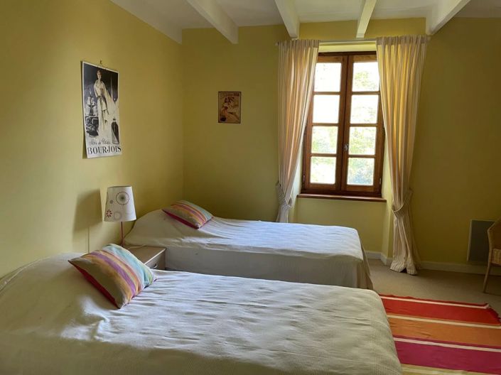 Image No.23-9 Bed House for sale