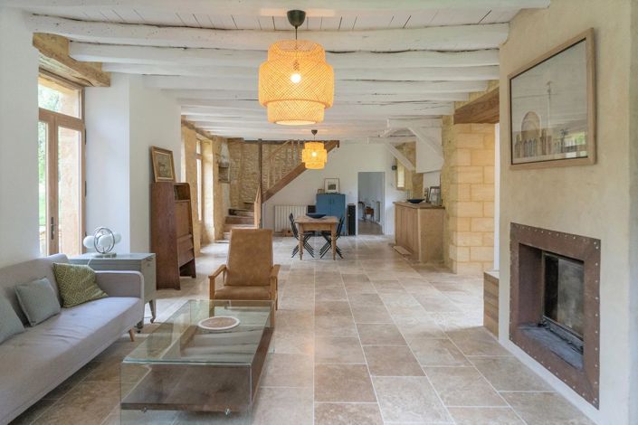 Image No.10-7 Bed House for sale