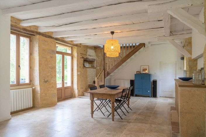 Image No.11-7 Bed House for sale