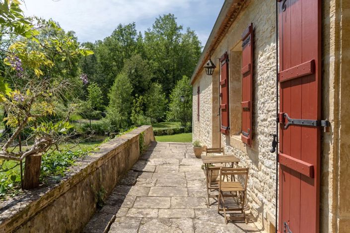 Image No.21-7 Bed House for sale