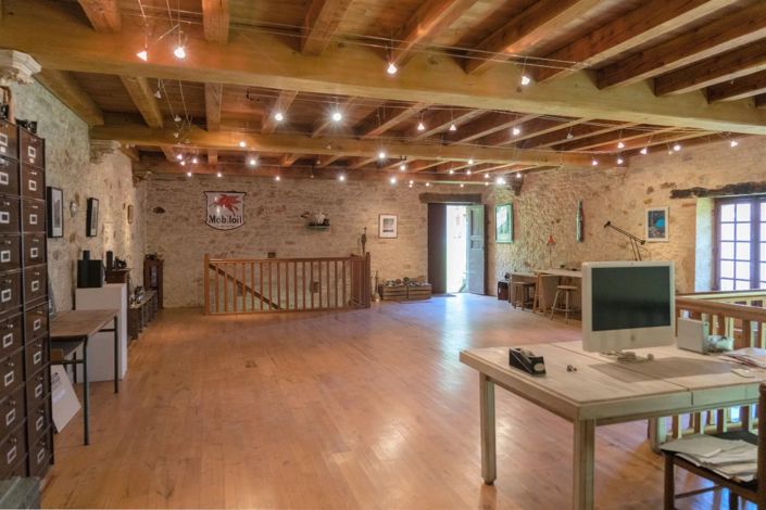 Image No.23-7 Bed House for sale