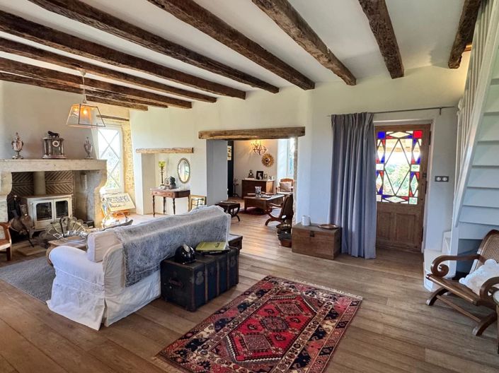 Image No.24-6 Bed House for sale