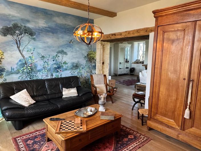 Image No.25-6 Bed House for sale