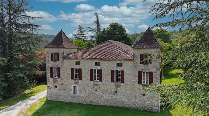Image No.1-12 Bed Chateaux for sale