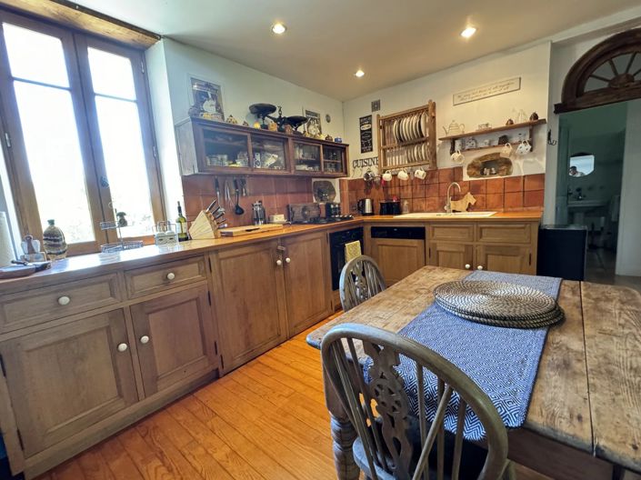 Image No.11-4 Bed House for sale