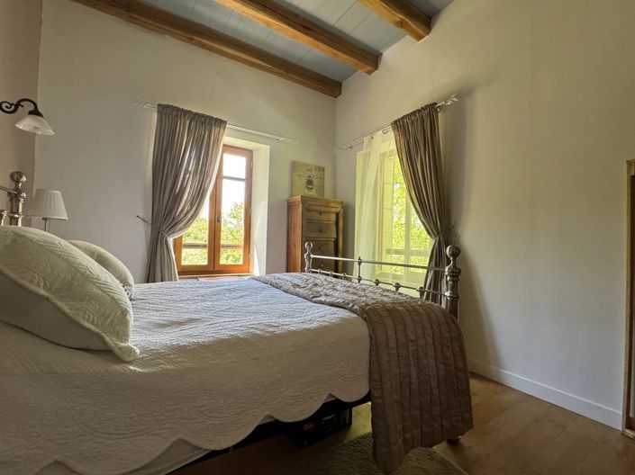 Image No.18-4 Bed House for sale