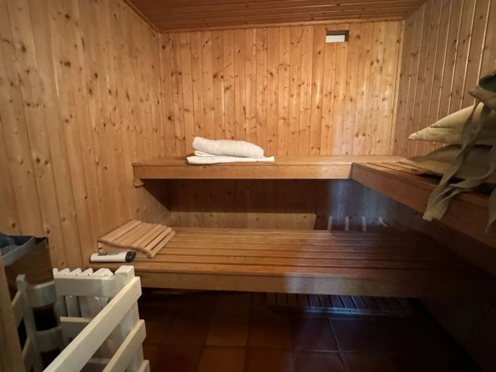 Image No.28-4 Bed House for sale