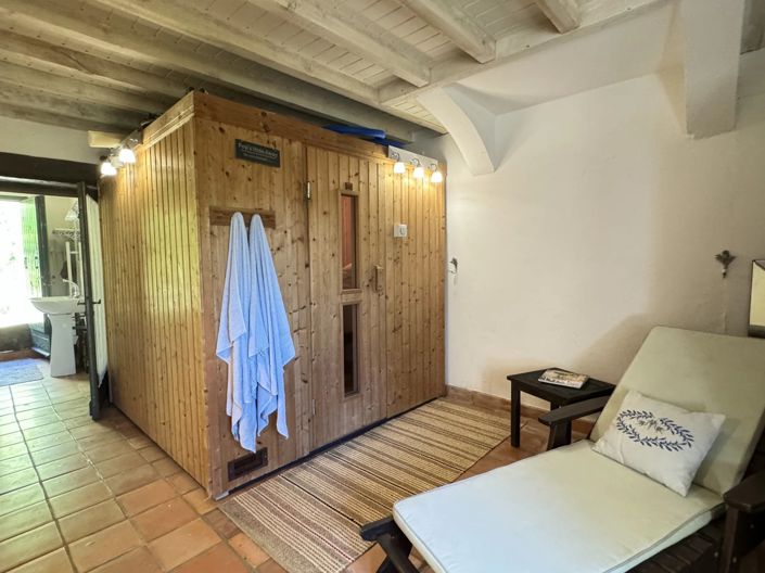 Image No.29-4 Bed House for sale