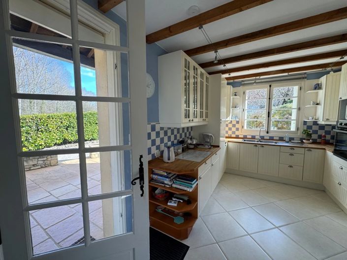 Image No.14-5 Bed House for sale