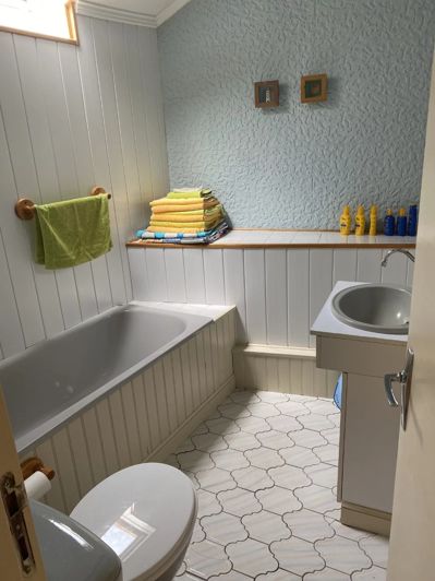 Image No.23-5 Bed House for sale