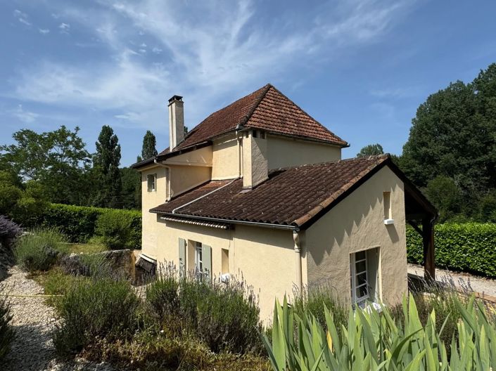 Image No.6-5 Bed House for sale