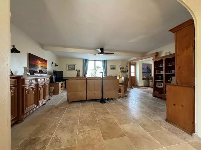 Image No.13-4 Bed House for sale