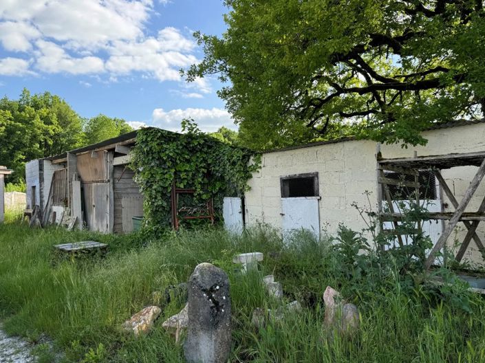 Image No.17-1 Bed House for sale