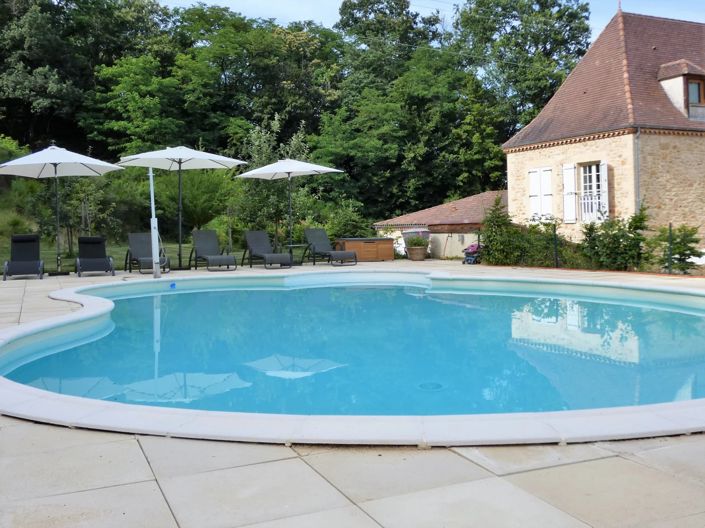 Image No.8-7 Bed House for sale