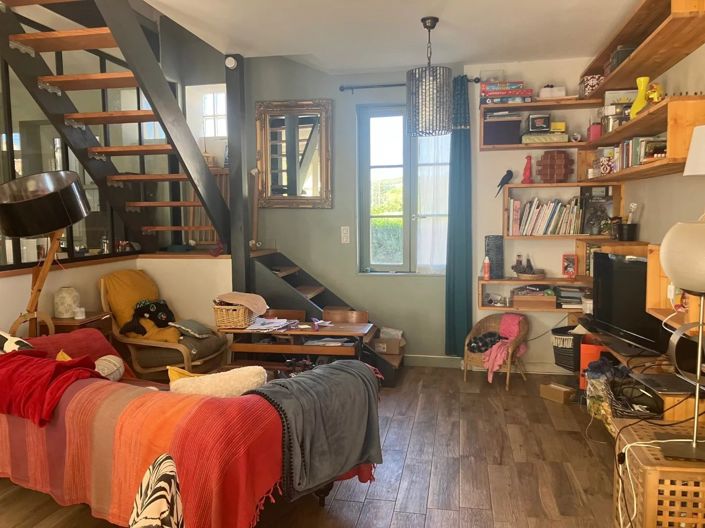 Image No.6-5 Bed House for sale