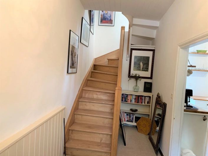 Image No.16-4 Bed House for sale