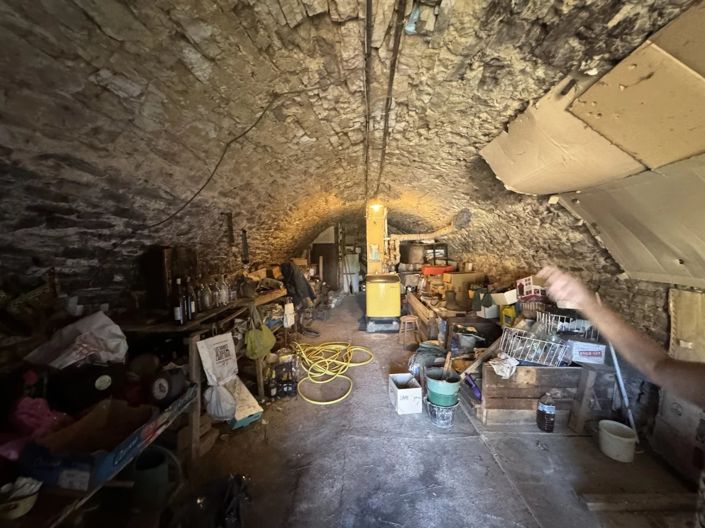 Image No.12-2 Bed House for sale