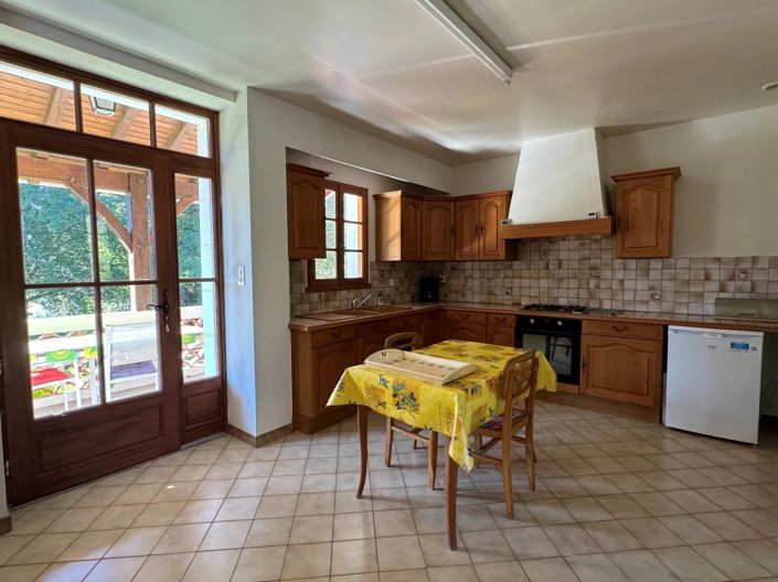 Image No.6-4 Bed House for sale