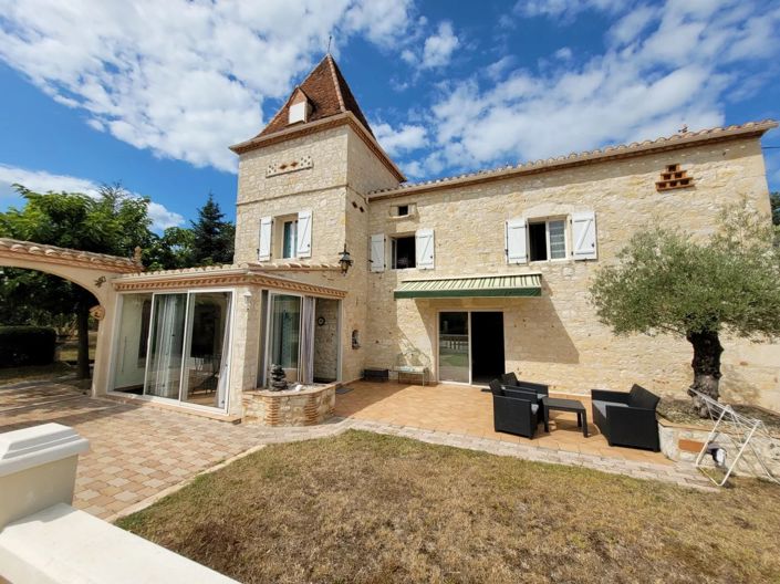 Image No.13-5 Bed House for sale