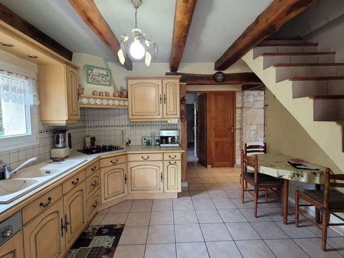 Image No.6-5 Bed House for sale