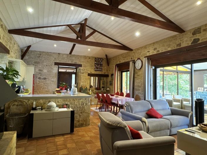 Image No.13-4 Bed House for sale