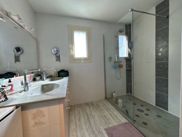 0db5a129afb7f0d1d06e0603a107d95ab249bbf6db144