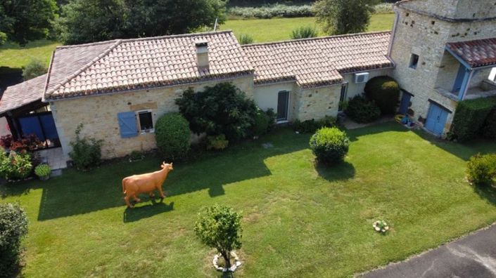 Image No.2-4 Bed House for sale