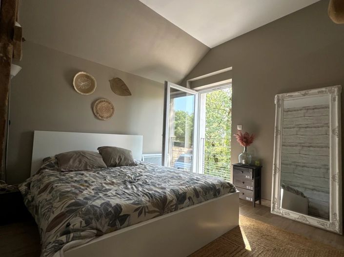 Image No.10-6 Bed House for sale