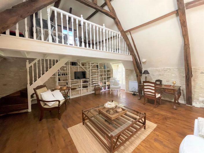 Image No.11-3 Bed House for sale