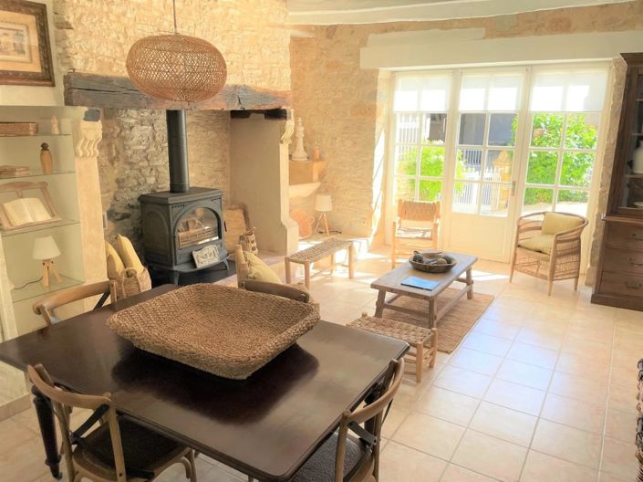 Image No.14-3 Bed House for sale