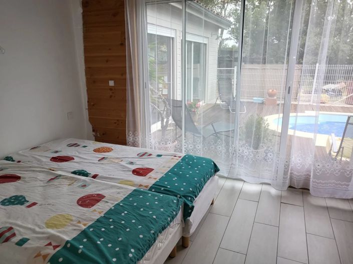 Image No.11-6 Bed House for sale