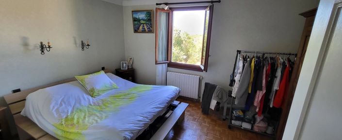 Image No.6-6 Bed House for sale