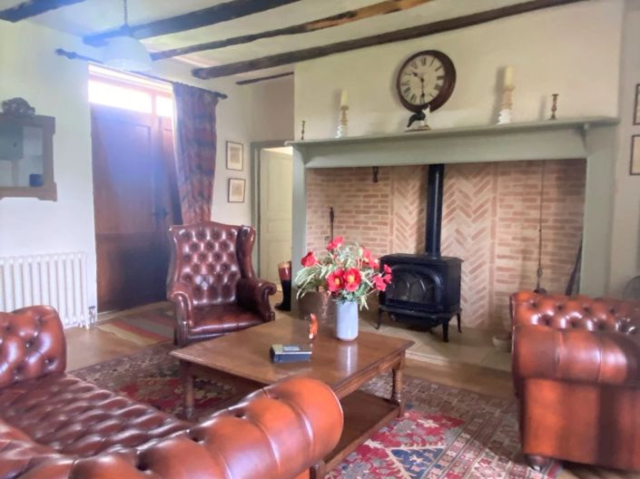 Image No.16-6 Bed House for sale