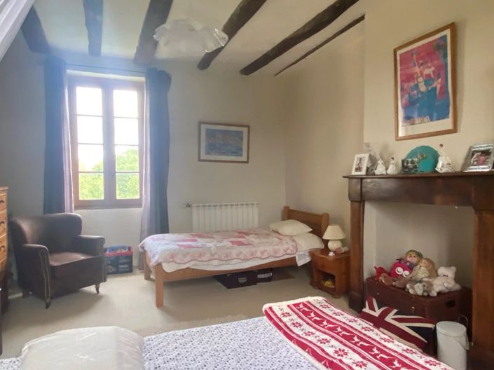 Image No.23-6 Bed House for sale