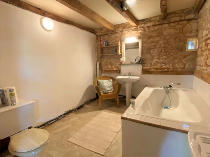 Image No.25-6 Bed House for sale