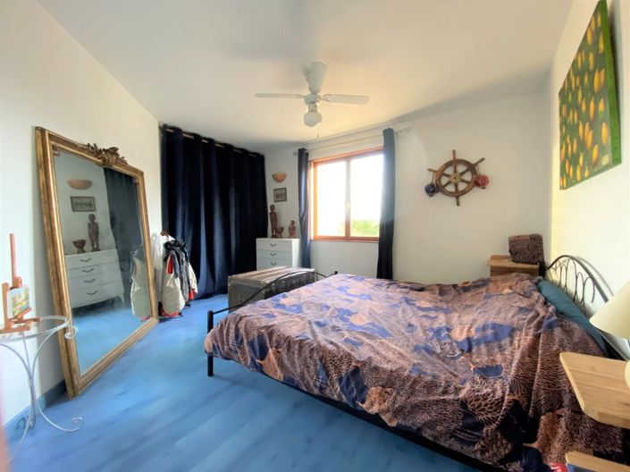 Image No.11-5 Bed House for sale