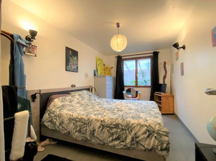 Image No.12-5 Bed House for sale