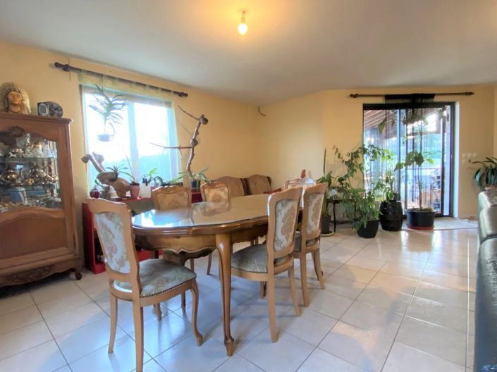 Image No.18-5 Bed House for sale