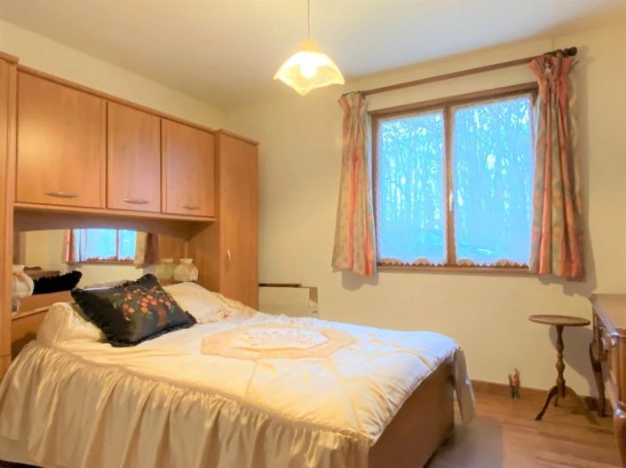 Image No.25-5 Bed House for sale