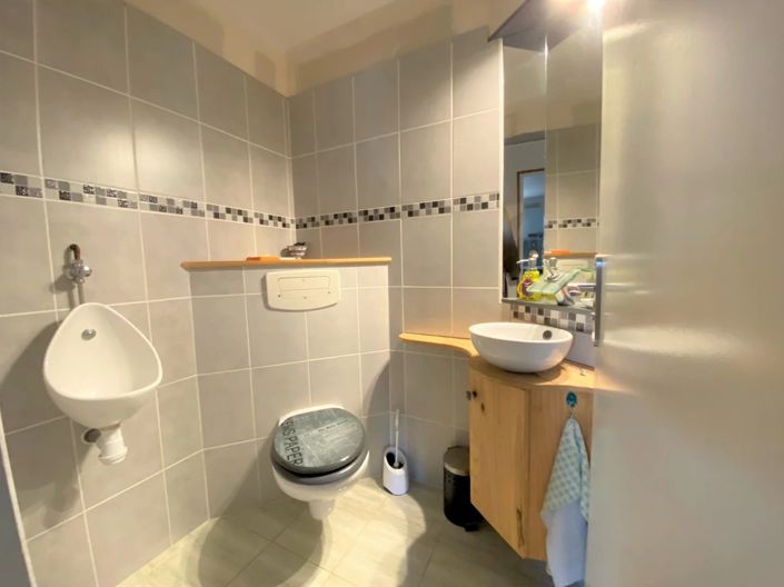 Image No.27-5 Bed House for sale